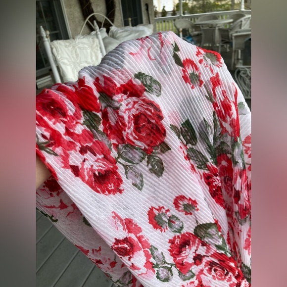 Flowy Scarf RED ROSES with White. Diaphanous. Sheer. Bias Cut. Retro print. 6’. - Picture 7 of 12